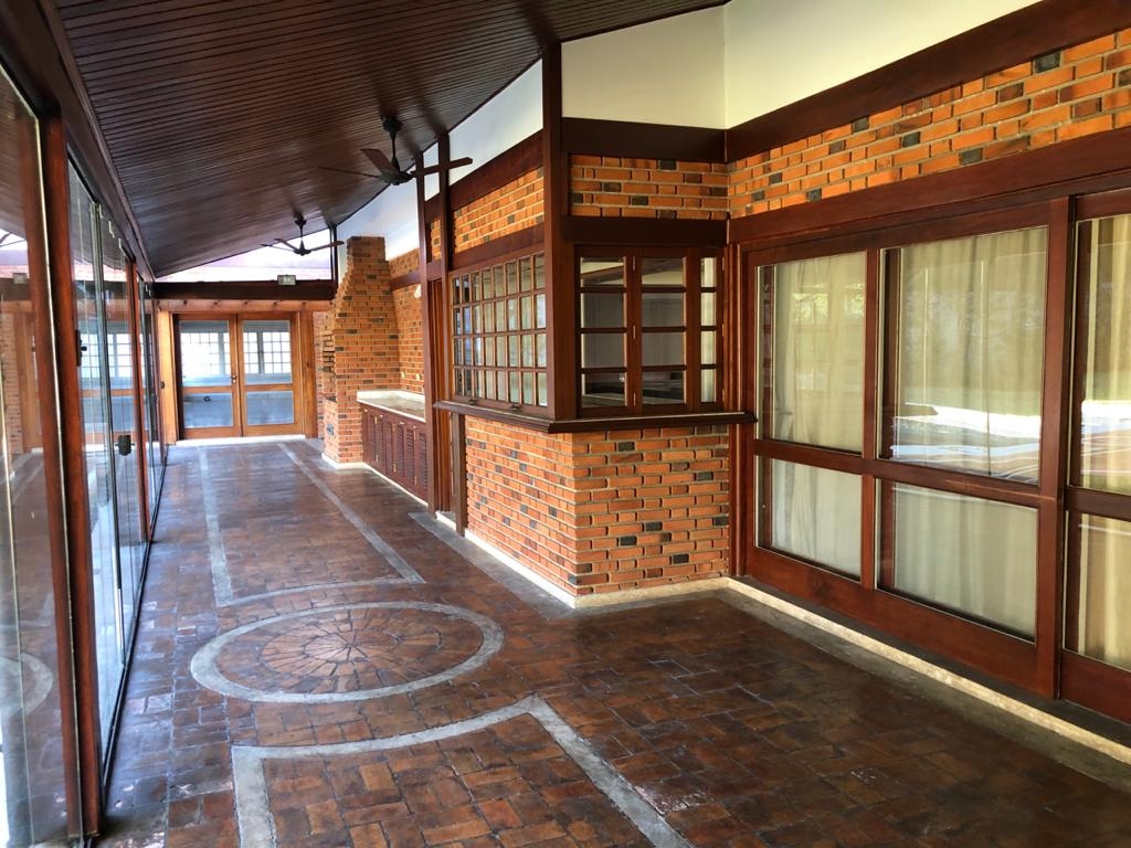 Casa Luxuosa no Tamboré 1 em Alphaville
