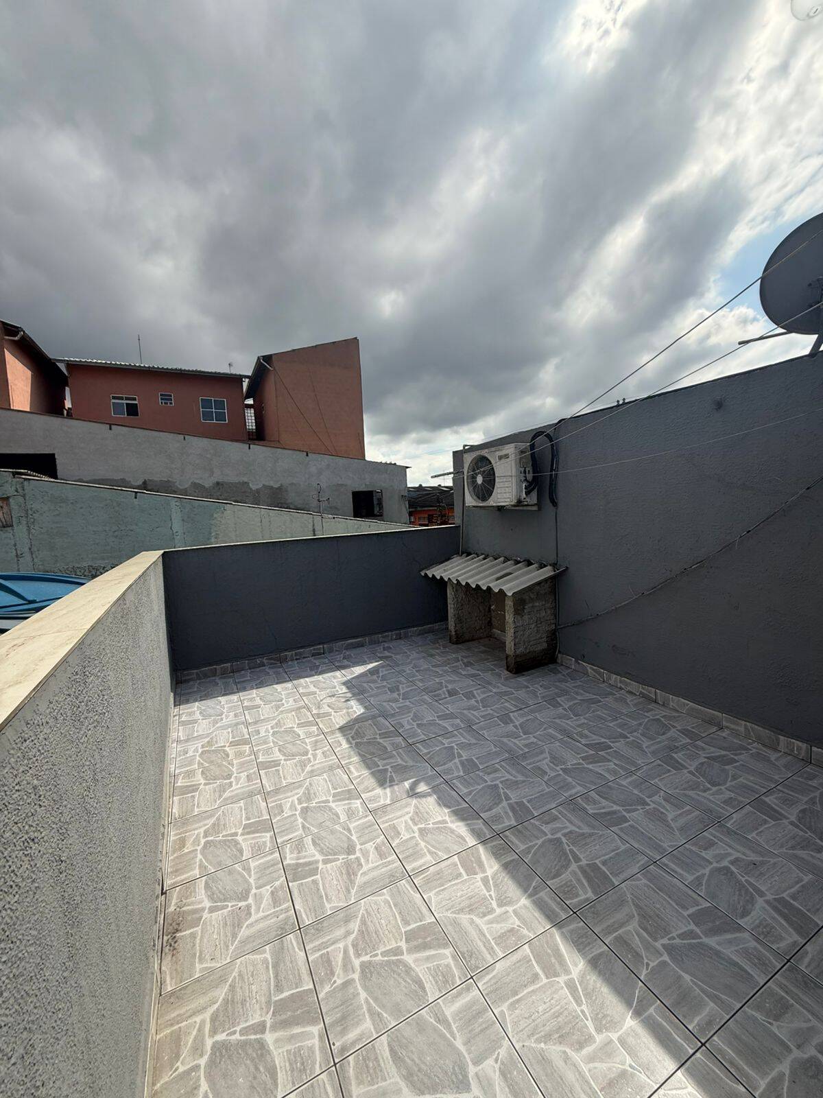 Sala Comercial para Locação na Av. Inocêncio Seráfico