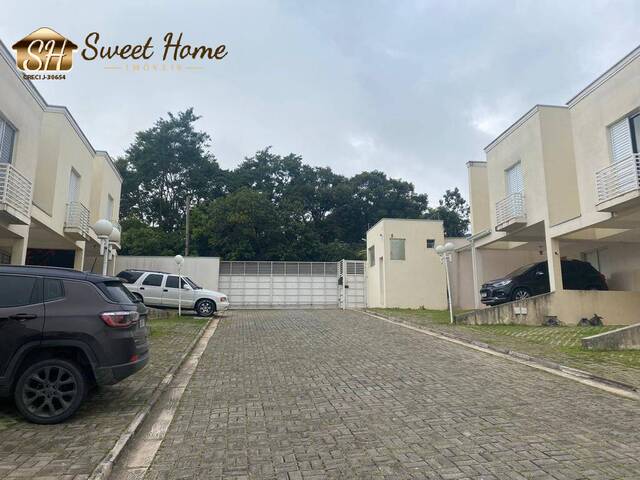 Casa para Venda em Santana de Parnaíba - 3