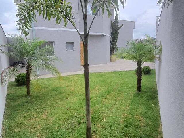 Casa para Venda em Santana de Parnaíba - 3