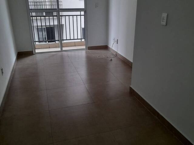 Apartamento para Venda em Santana de Parnaíba - 2