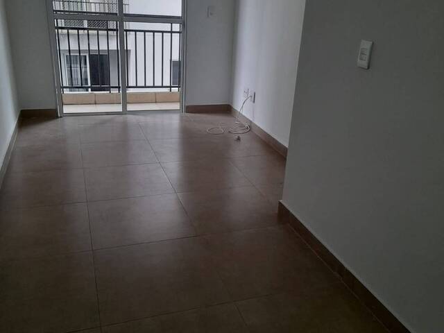 Apartamento para Venda em Santana de Parnaíba - 4