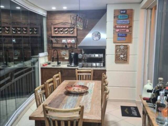 Apartamento para Venda em Santana de Parnaíba - 2