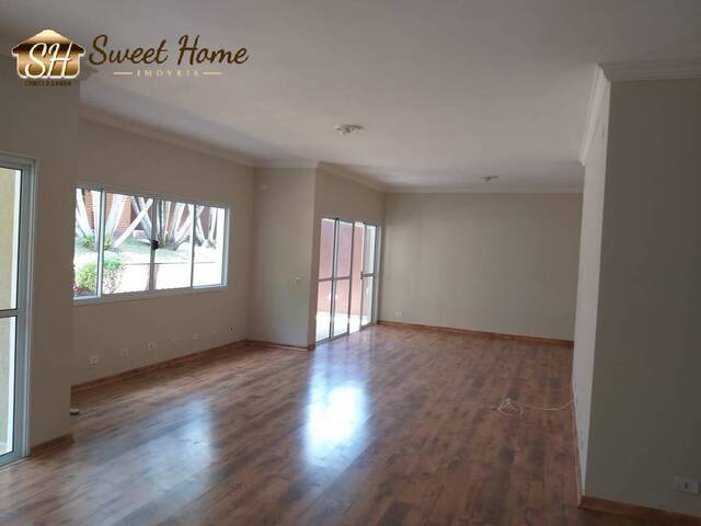 Casa para Venda em Santana de Parnaíba - 4