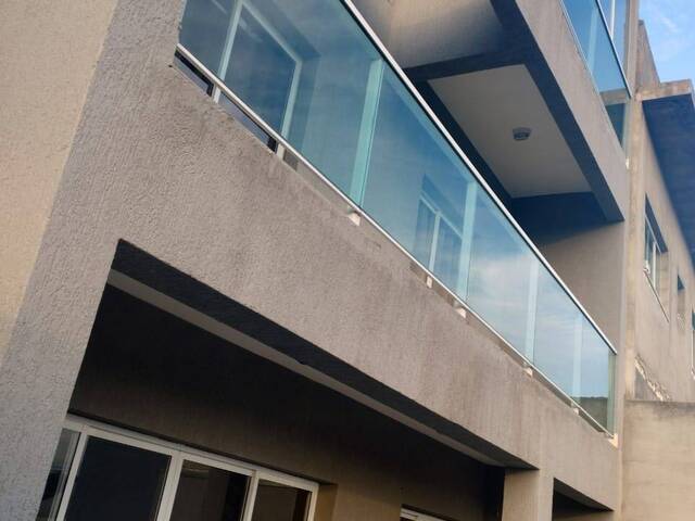 Casa para Venda em Santana de Parnaíba - 2