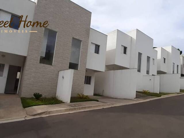 Casa para Venda em Santana de Parnaíba - 2