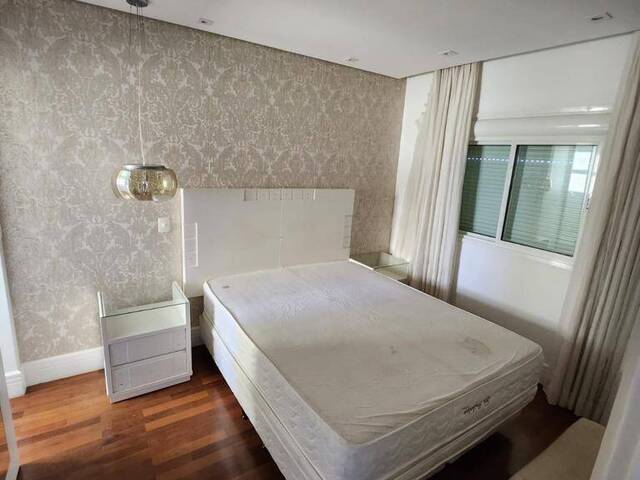 Apartamento para Venda em Santana de Parnaíba - 4