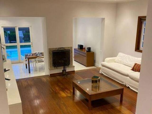 Casa para Venda em Santana de Parnaíba - 4