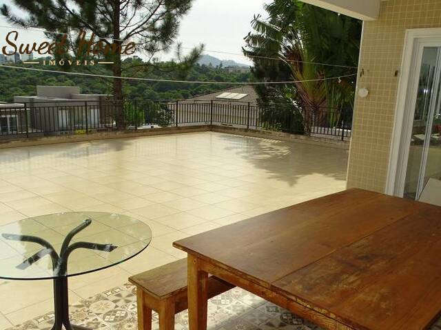 Casa para Venda em Santana de Parnaíba - 4