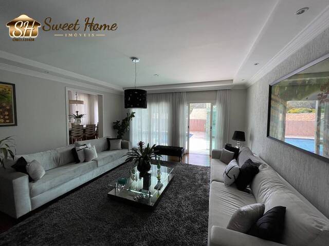 Casa para Venda em Santana de Parnaíba - 5