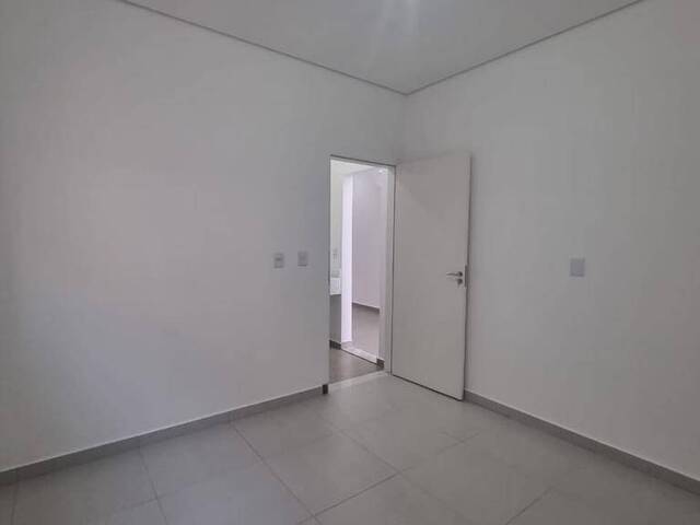 Casa para Venda em Cajamar - 4