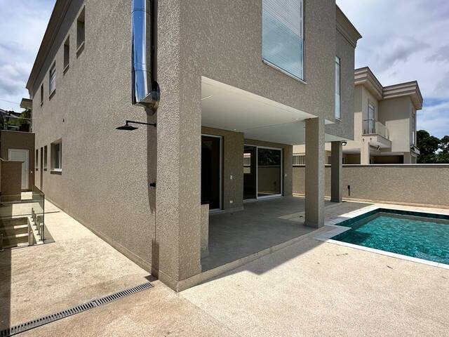 #2123 - Casa para Venda em Santana de Parnaíba - SP
