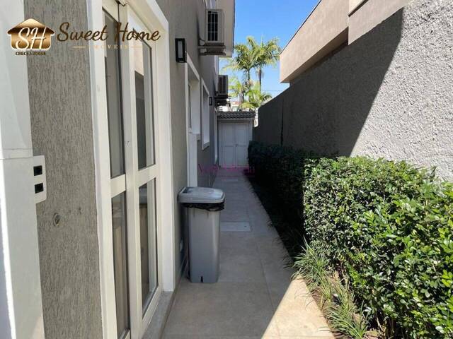 Casa para Venda em Santana de Parnaíba - 5