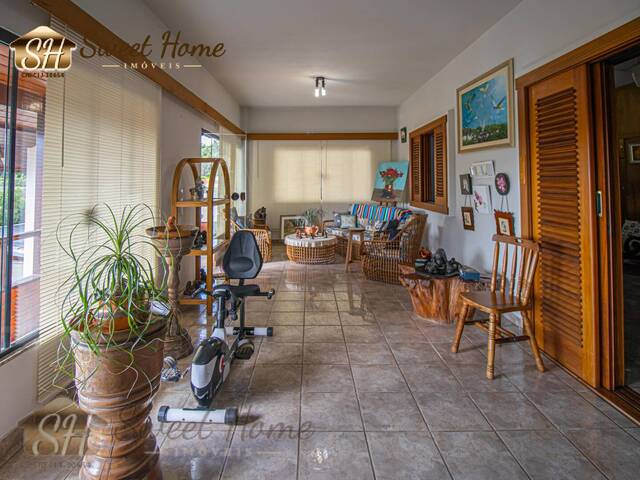 Casa para Venda em Santana de Parnaíba - 4