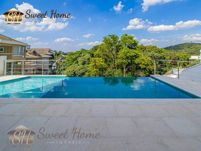 Casa para Venda em Santana de Parnaíba - 4