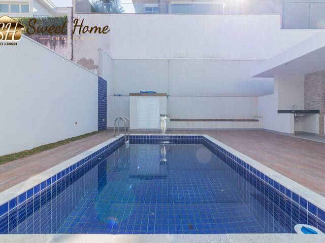 Casa para Venda em Santana de Parnaíba - 4