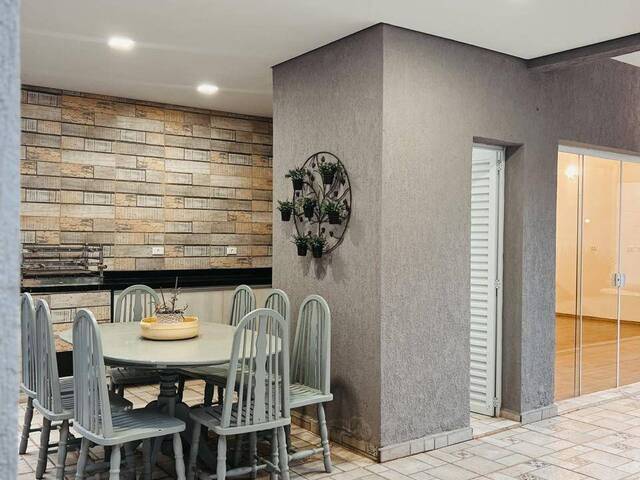 Casa para Venda em Santana de Parnaíba - 4